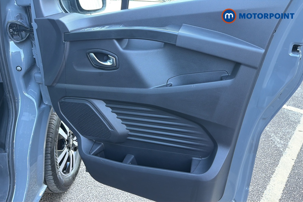 Renault Trafic Extra Sport Automatic Diesel Panel Van - Stock Number (1686584) - 18th supplementary image