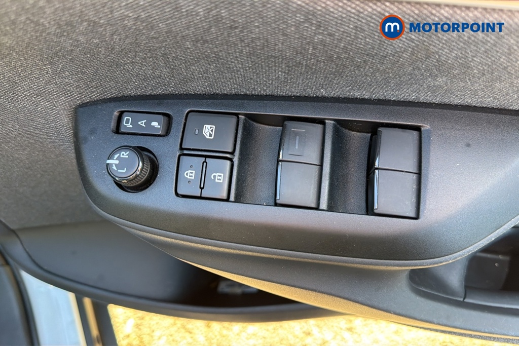 Toyota Yaris Cross Excel Automatic Petrol-Electric Hybrid Estate - Stock Number (1686717) - 19th supplementary image