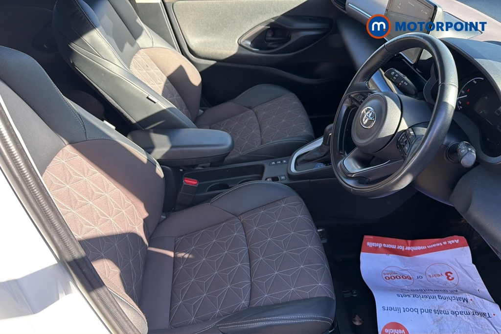 Toyota Yaris Cross Excel Automatic Petrol-Electric Hybrid Estate - Stock Number (1686717) - 22nd supplementary image