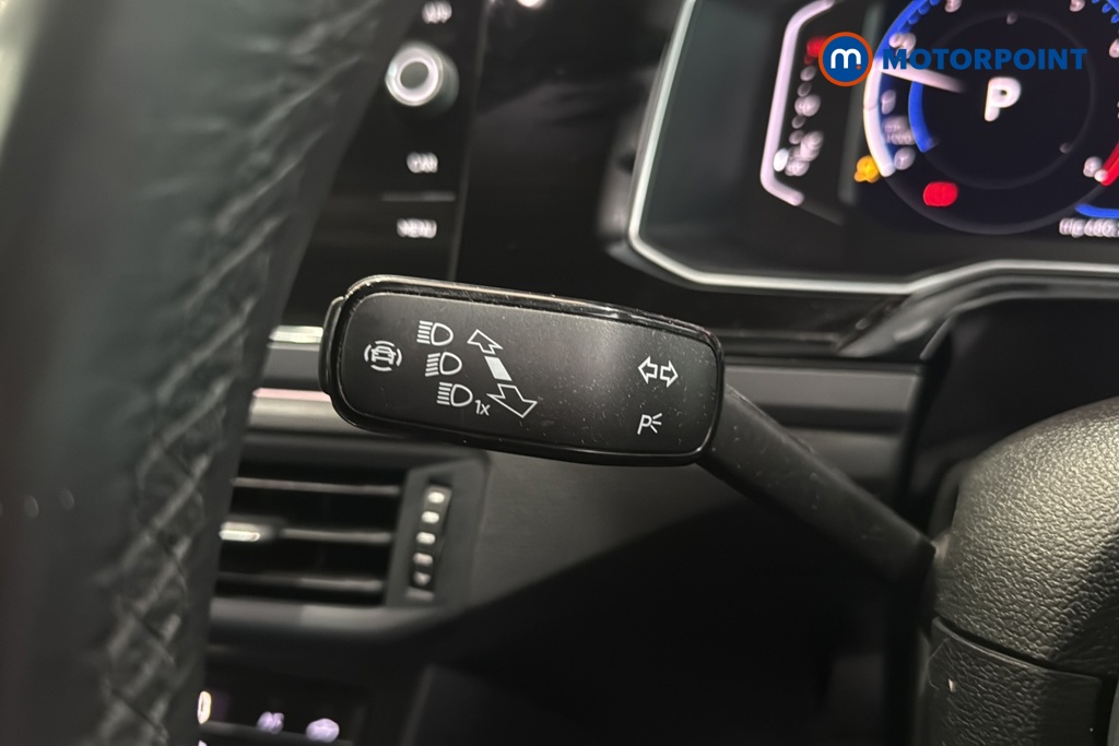 Volkswagen Polo R-Line Automatic Petrol Hatchback - Stock Number (1687280) - 5th supplementary image