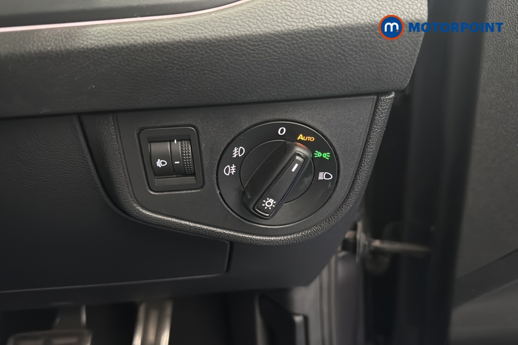 Volkswagen Polo R-Line Automatic Petrol Hatchback - Stock Number (1687280) - 11th supplementary image