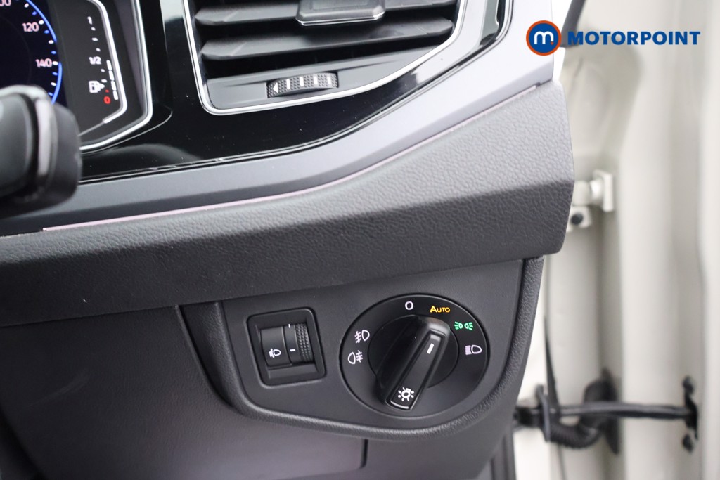 Volkswagen Polo R-Line Automatic Petrol Hatchback - Stock Number (1687391) - 7th supplementary image