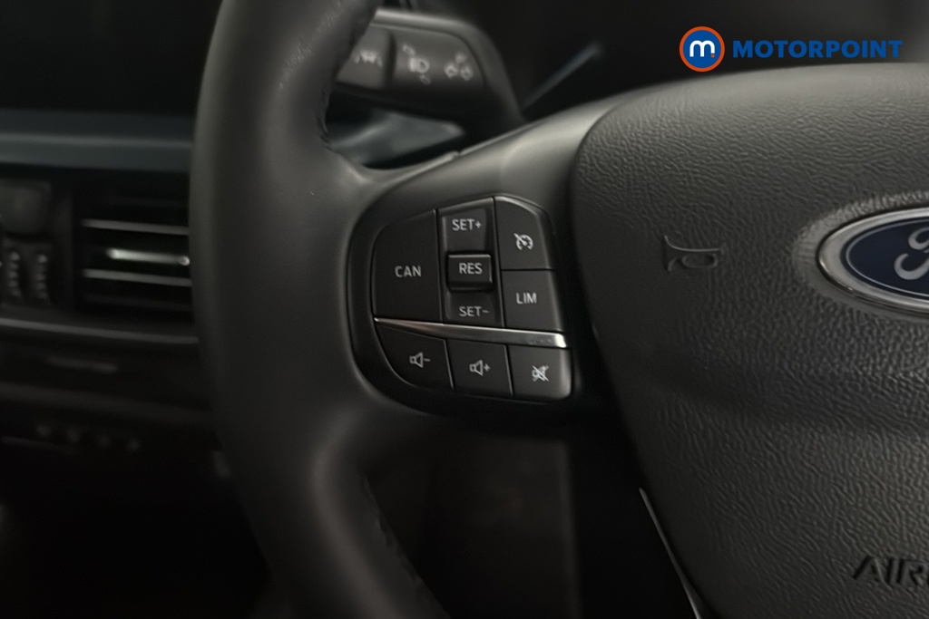 Ford Focus Active Automatic Petrol Estate - Stock Number (1687599) - 4th supplementary image