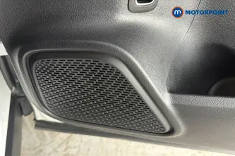 Mercedes-Benz GLB Amg Line Automatic Petrol SUV - Stock Number (1687641) - 21st supplementary image