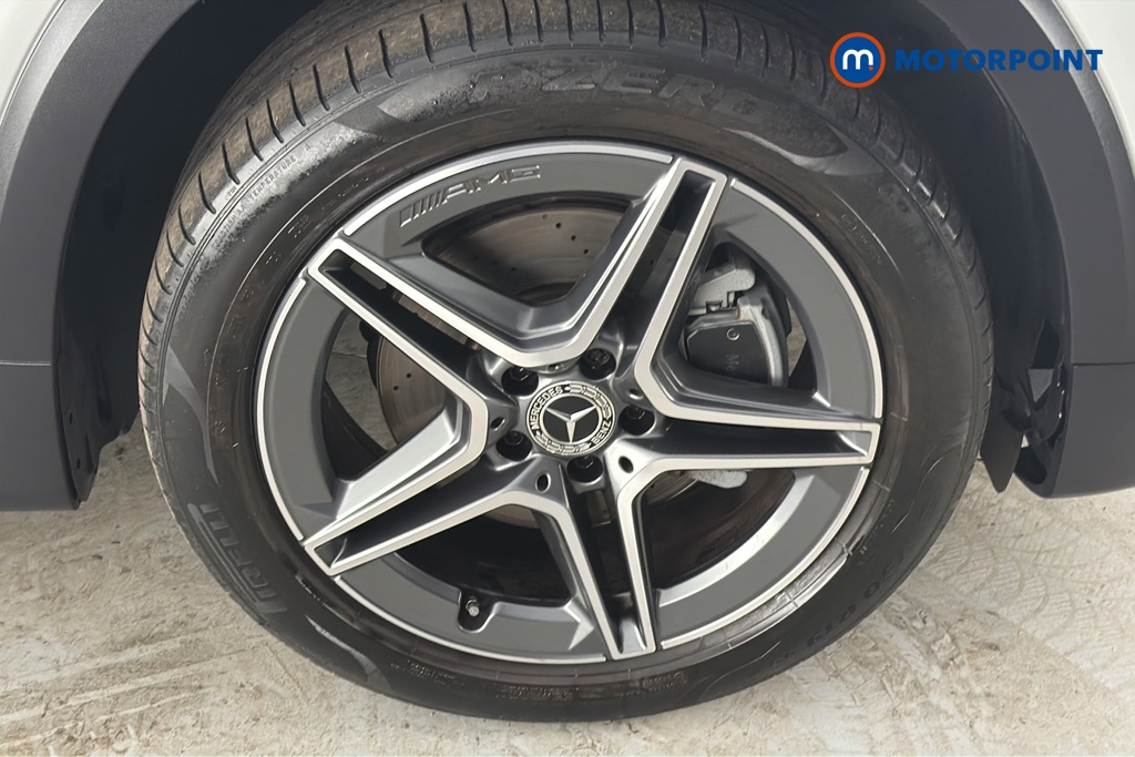 Mercedes-Benz GLB Amg Line Automatic Petrol SUV - Stock Number (1687641) - 47th supplementary image