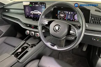 Skoda Superb Se L Automatic Petrol Hatchback - Stock Number (1687892) - 1st supplementary image