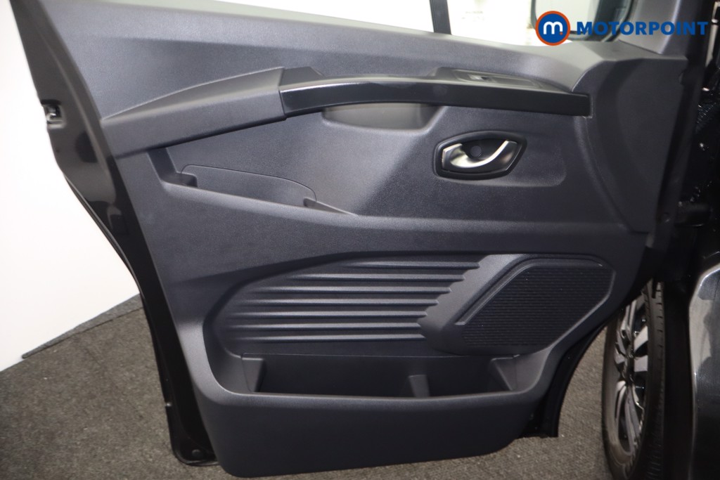 Renault Trafic Extra Sport Manual Diesel Panel Van - Stock Number (1687949) - 33rd supplementary image
