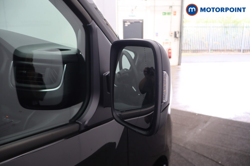 Renault Trafic Extra Sport Manual Diesel Panel Van - Stock Number (1687949) - 43rd supplementary image