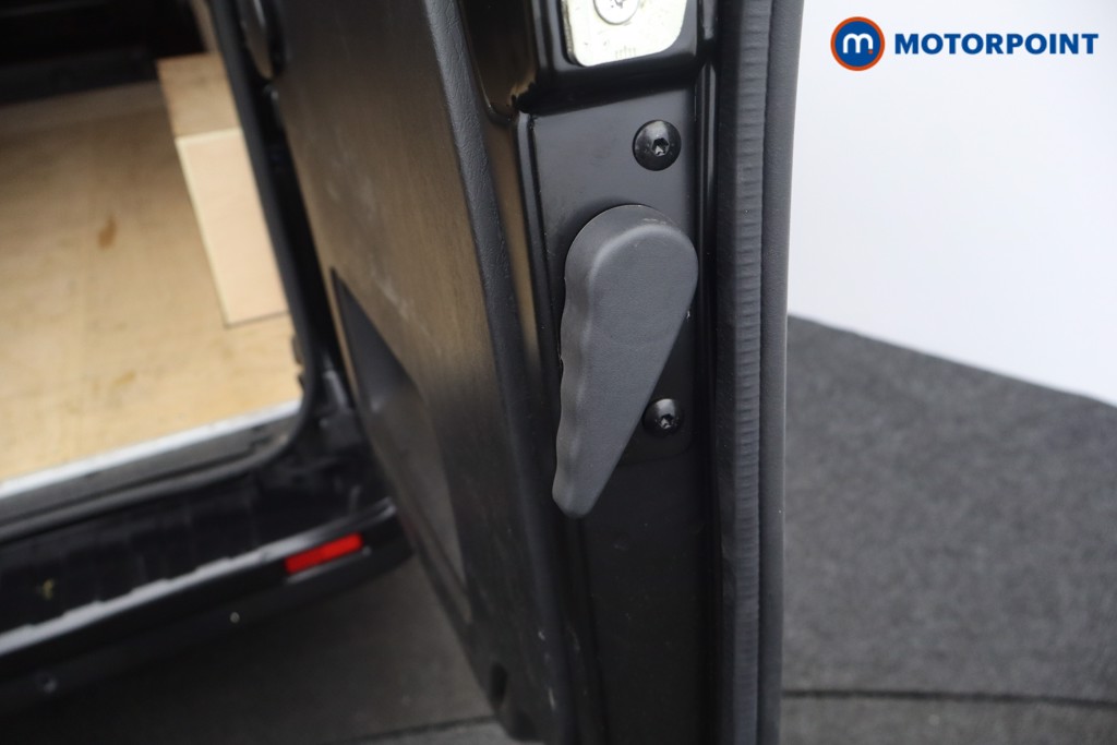 Renault Trafic Extra Sport Manual Diesel Panel Van - Stock Number (1687949) - 61st supplementary image