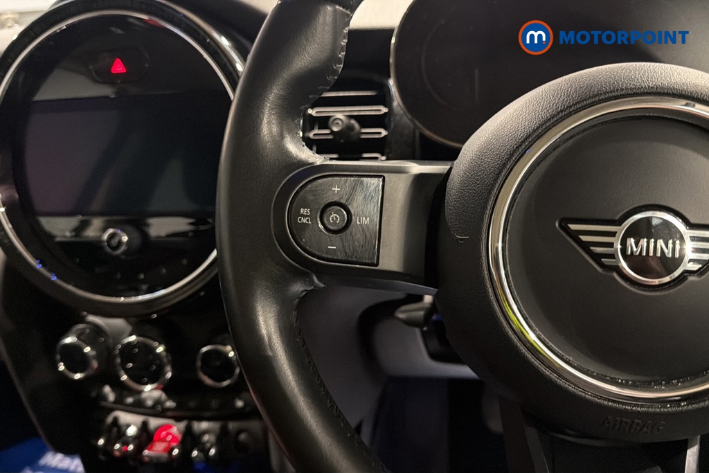 Mini Hatchback Cooper Classic Manual Petrol Hatchback - Stock Number (1688405) - 4th supplementary image