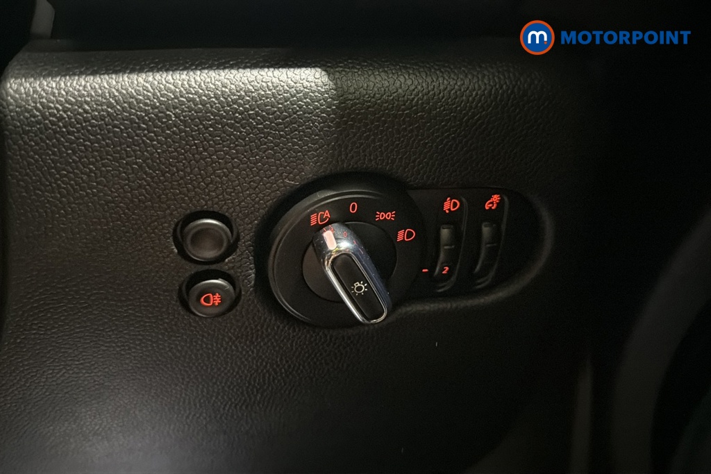 Mini Hatchback Cooper Classic Manual Petrol Hatchback - Stock Number (1688405) - 11th supplementary image