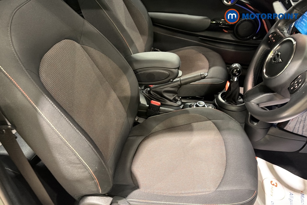 Mini Hatchback Cooper Classic Manual Petrol Hatchback - Stock Number (1688405) - 25th supplementary image