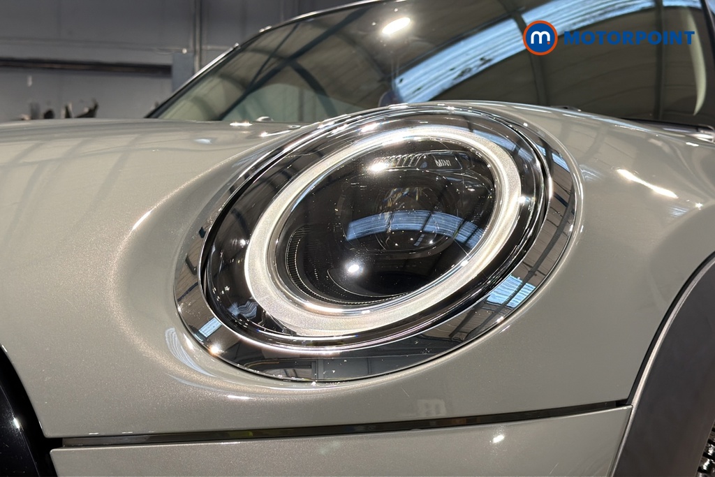 Mini Hatchback Cooper Classic Manual Petrol Hatchback - Stock Number (1688405) - 42nd supplementary image