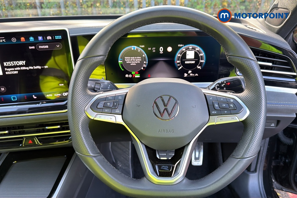 Volkswagen Passat R-Line Automatic Petrol Plug-In Hybrid Estate - Stock Number (1688416) - 2nd supplementary image