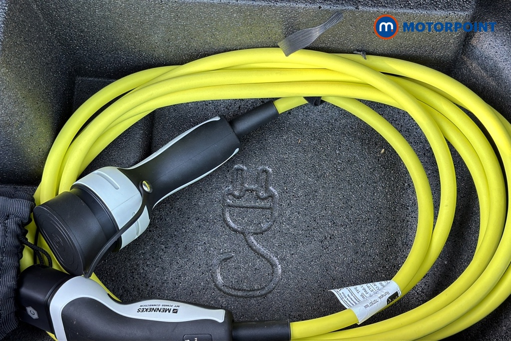 Volkswagen Passat R-Line Automatic Petrol Plug-In Hybrid Estate - Stock Number (1688416) - 34th supplementary image