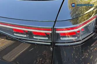 Volkswagen Passat R-Line Automatic Petrol Plug-In Hybrid Estate - Stock Number (1688416) - 36th supplementary image