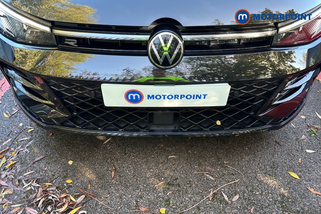 Volkswagen Passat R-Line Automatic Petrol Plug-In Hybrid Estate - Stock Number (1688416) - 43rd supplementary image