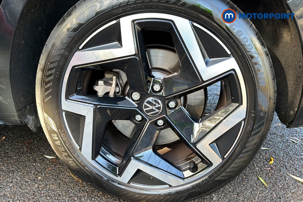 Volkswagen Passat R-Line Automatic Petrol Plug-In Hybrid Estate - Stock Number (1688416) - 45th supplementary image