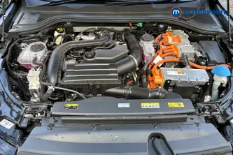 Volkswagen Passat R-Line Automatic Petrol Plug-In Hybrid Estate - Stock Number (1688416) - 48th supplementary image