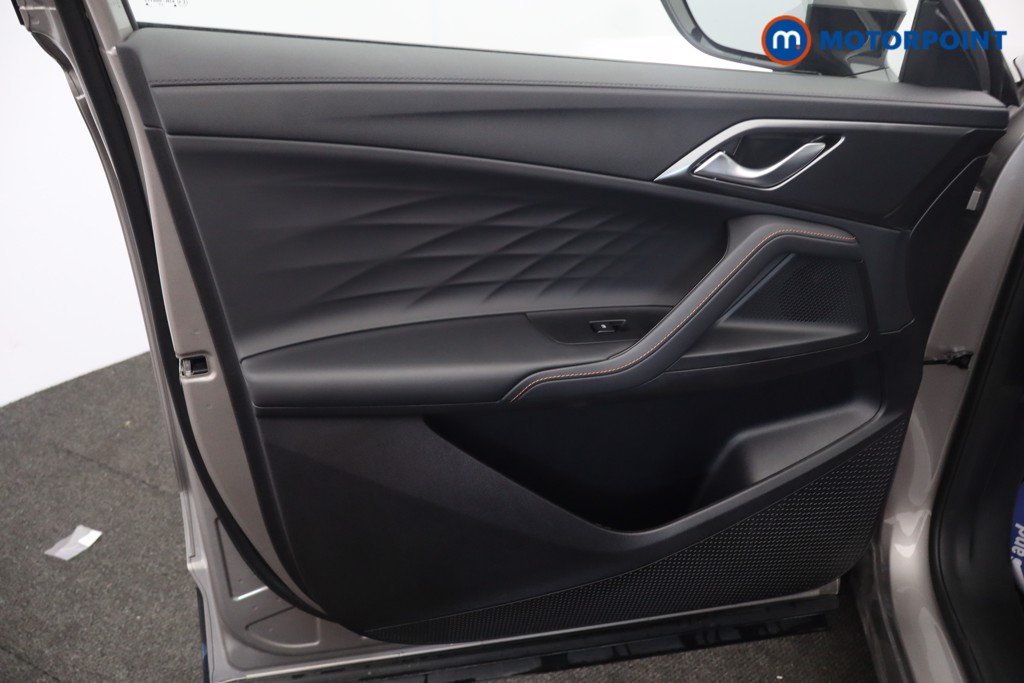 Mg Motor Uk HS Trophy Automatic Petrol-Electric Hybrid SUV - Stock Number (1688792) - 44th supplementary image