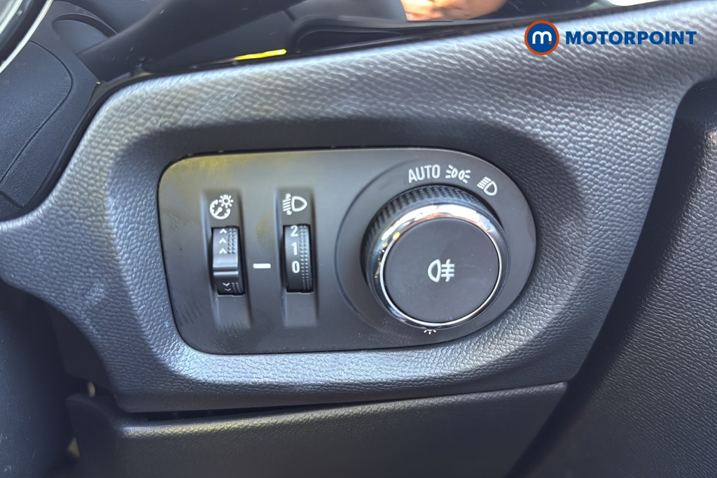 Vauxhall Corsa YES Manual Petrol Hatchback - Stock Number (1639753) - 11th supplementary image