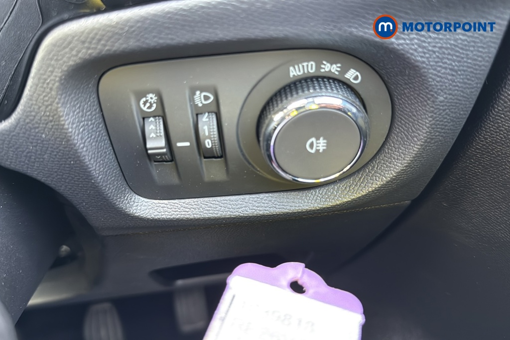 Vauxhall Corsa YES Manual Petrol Hatchback - Stock Number (1639818) - 11th supplementary image
