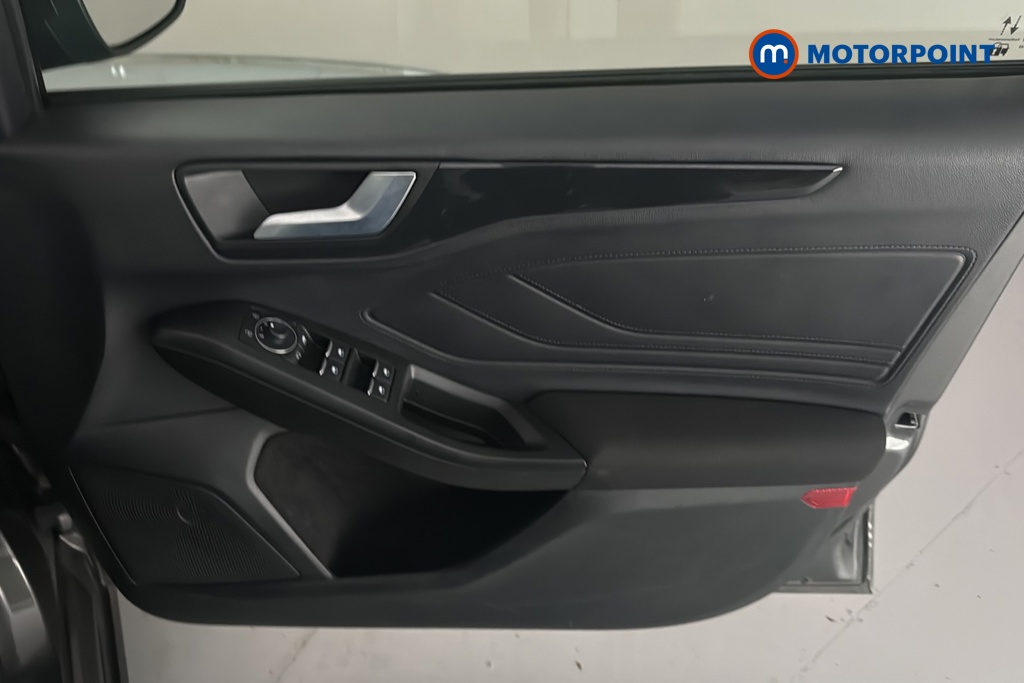 Ford Focus St-Line Manual Petrol Estate - Stock Number (1676878) - 18th supplementary image