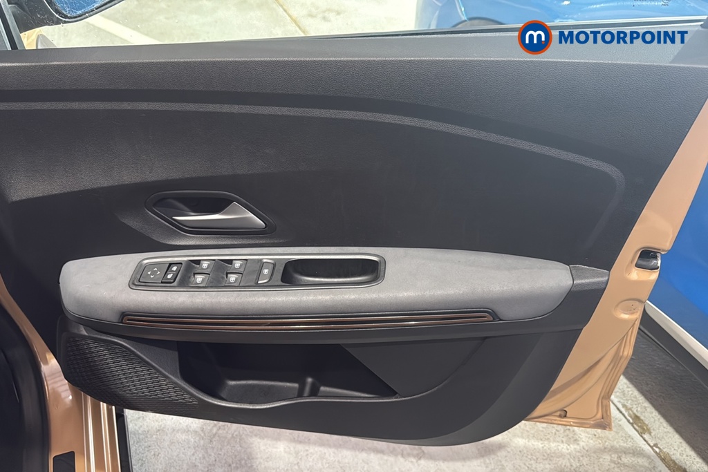Dacia Sandero Stepway Extreme Manual Petrol Hatchback - Stock Number (1677753) - 18th supplementary image
