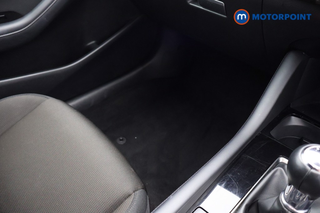 Mazda 3 Exclusive-Line Manual Petrol Hatchback - Stock Number (1677853) - 17th supplementary image