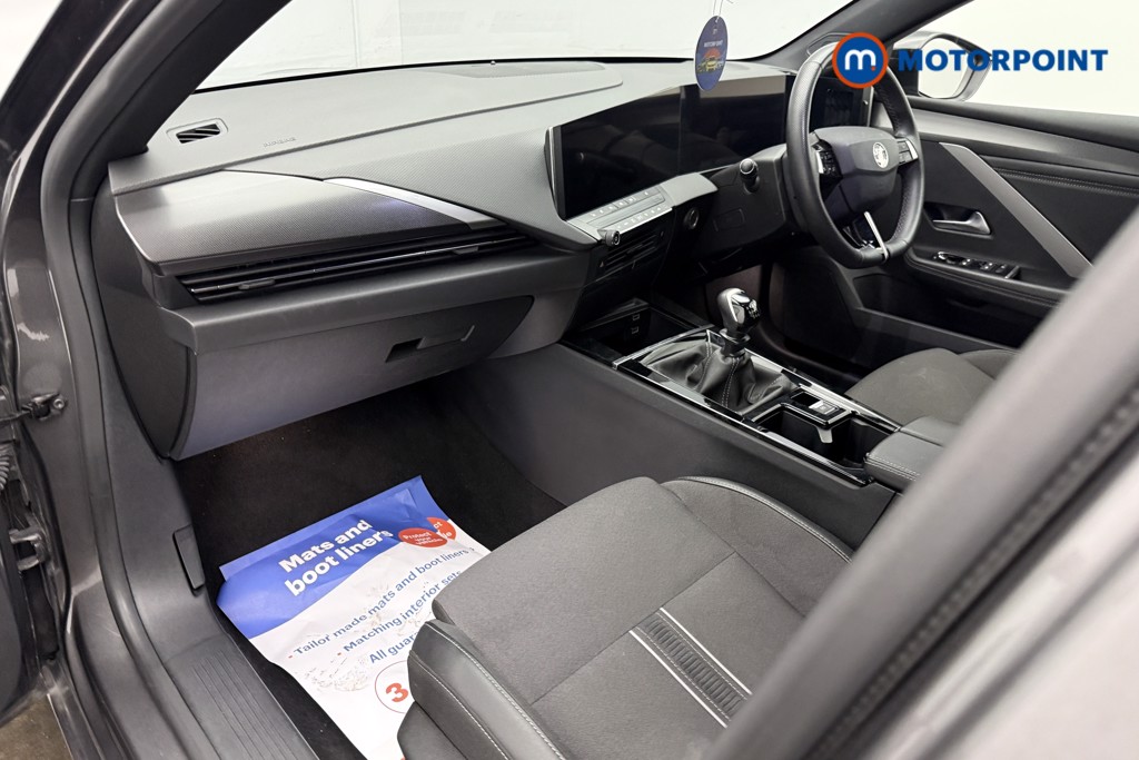 Vauxhall Astra GS Manual Petrol Hatchback - Stock Number (1680379) - 4th supplementary image