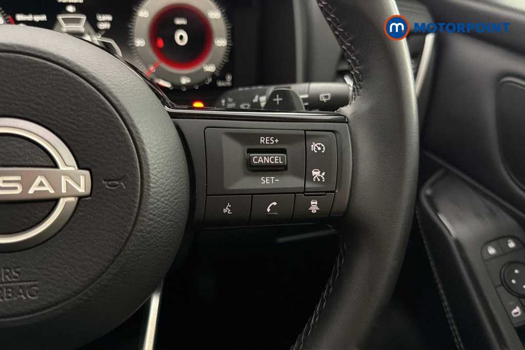 Nissan Qashqai N-Connecta Automatic Petrol SUV - Stock Number (1680445) - 3rd supplementary image