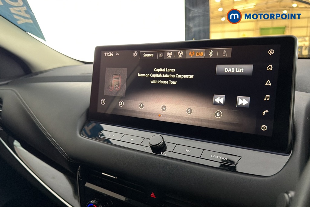 Nissan Qashqai N-Connecta Automatic Petrol SUV - Stock Number (1680445) - 8th supplementary image