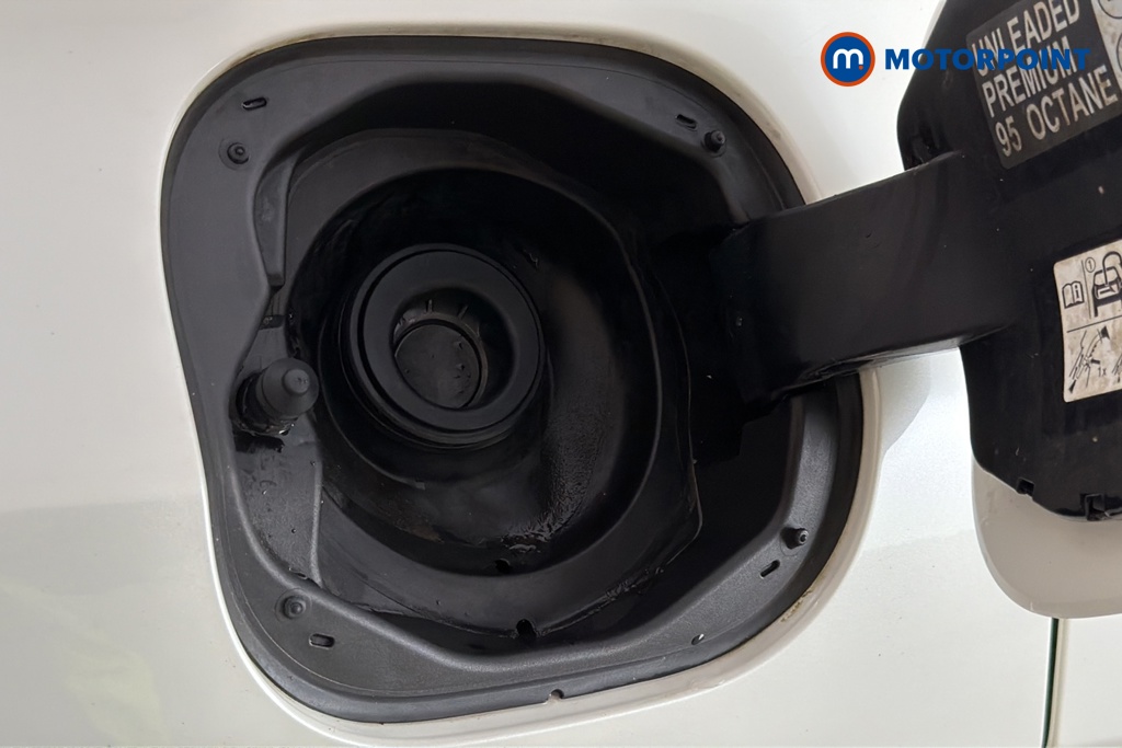 Nissan Qashqai N-Connecta Automatic Petrol SUV - Stock Number (1680445) - 41st supplementary image