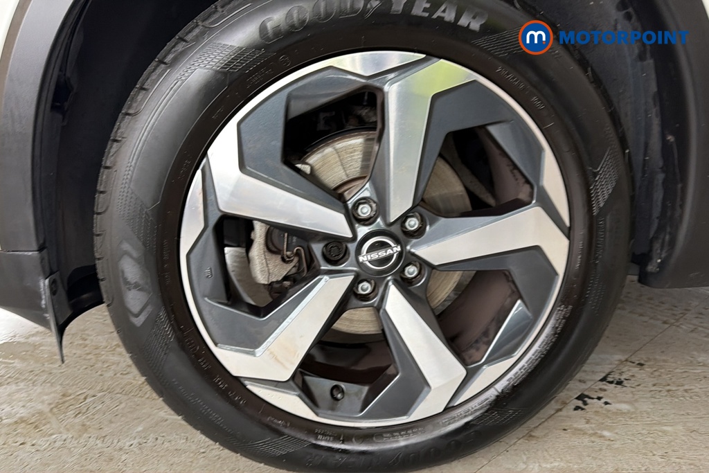Nissan Qashqai N-Connecta Automatic Petrol SUV - Stock Number (1680445) - 44th supplementary image