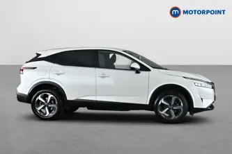 Nissan Qashqai N-Connecta Automatic Petrol SUV - Stock Number (1680445) - Passenger side