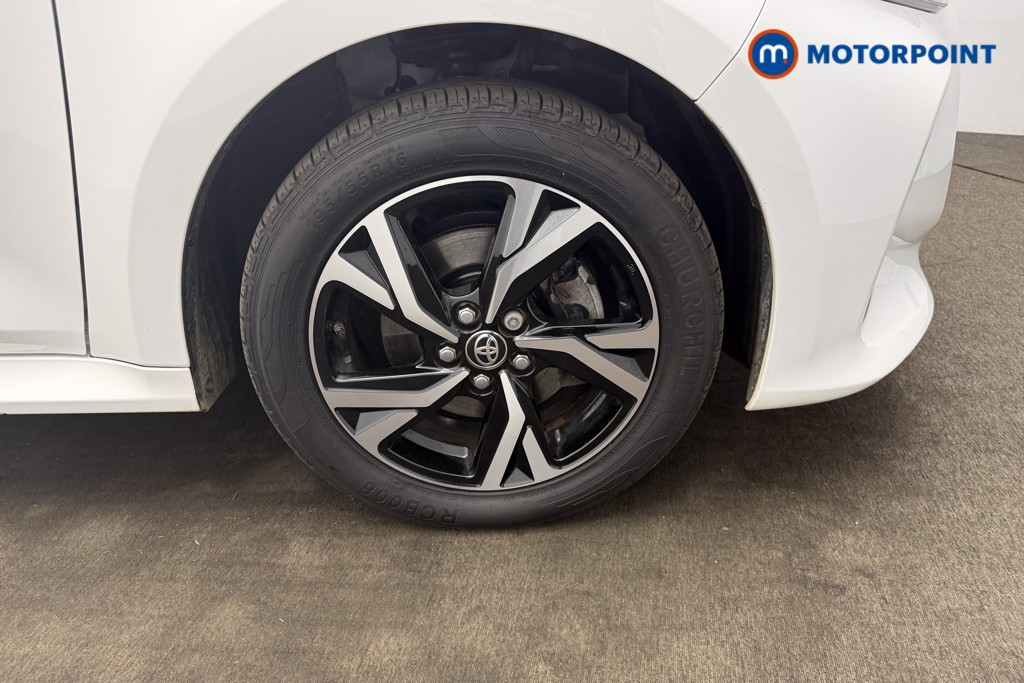 Toyota Yaris Design Automatic Petrol-Electric Hybrid Hatchback - Stock Number (1680514) - 26th supplementary image
