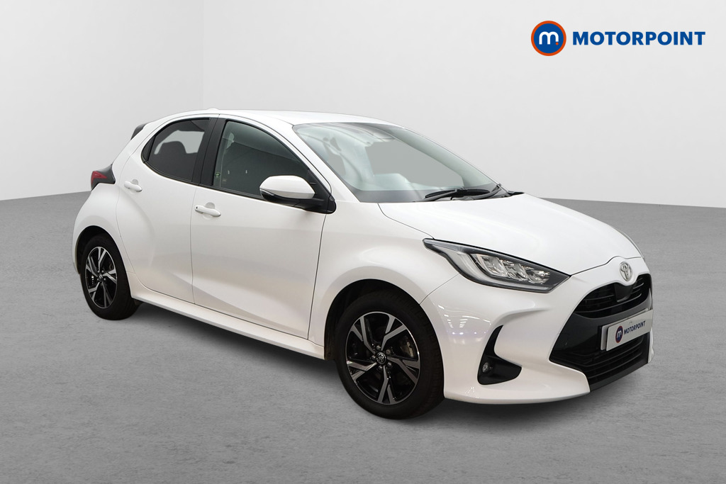 Toyota Yaris Design Automatic Petrol-Electric Hybrid Hatchback - Stock Number (1680514) - Drivers side front corner