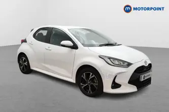 Toyota Yaris Design Automatic Petrol-Electric Hybrid Hatchback - Stock Number (1680514) - Drivers side front corner