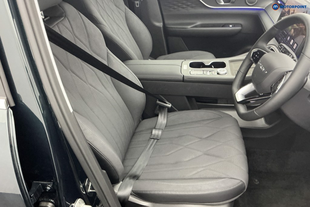 Chery Tiggo 8 Summit Automatic Petrol Plug-In Hybrid SUV - Stock Number (1682733) - 5th supplementary image