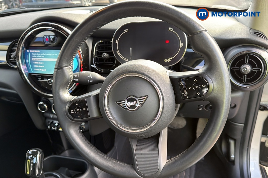 Mini Hatchback Cooper S Level 1 Automatic Electric Hatchback - Stock Number (1682942) - 2nd supplementary image