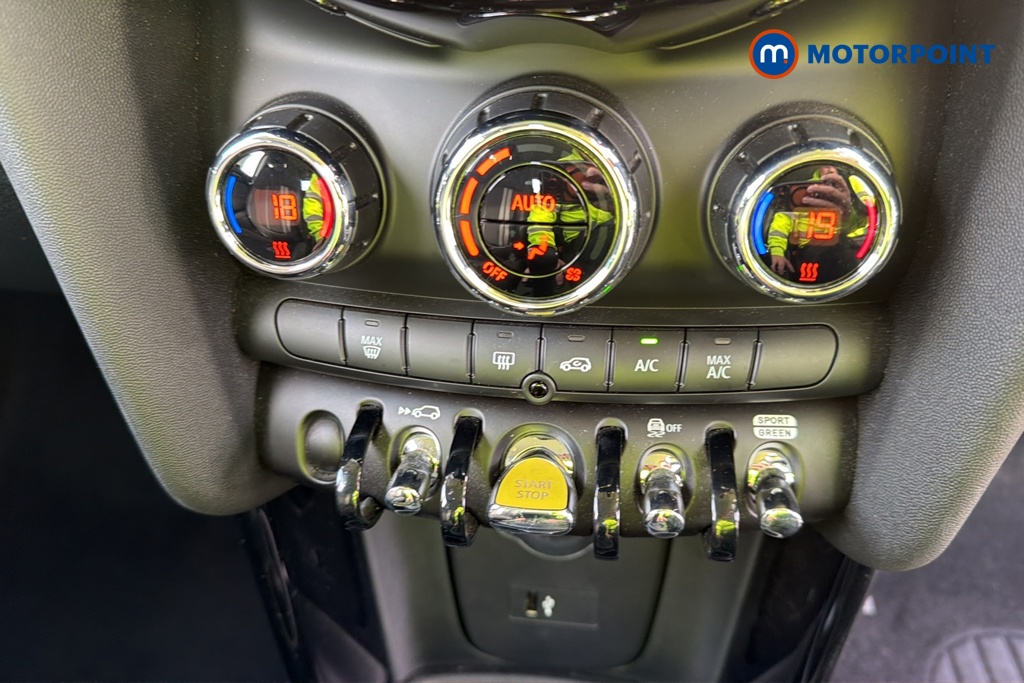Mini Hatchback Cooper S Level 1 Automatic Electric Hatchback - Stock Number (1682942) - 12th supplementary image