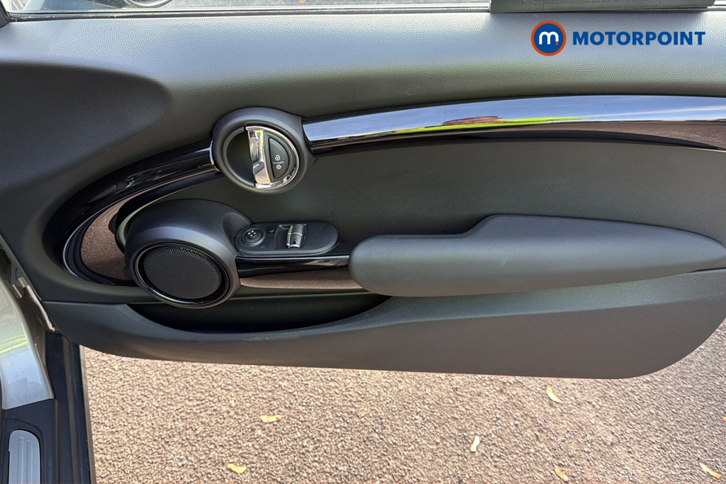 Mini Hatchback Cooper S Level 1 Automatic Electric Hatchback - Stock Number (1682942) - 18th supplementary image