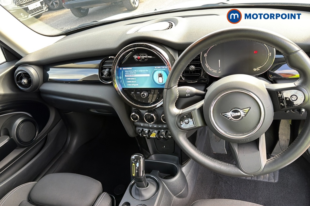 Mini Hatchback Cooper S Level 1 Automatic Electric Hatchback - Stock Number (1682942) - 1st supplementary image
