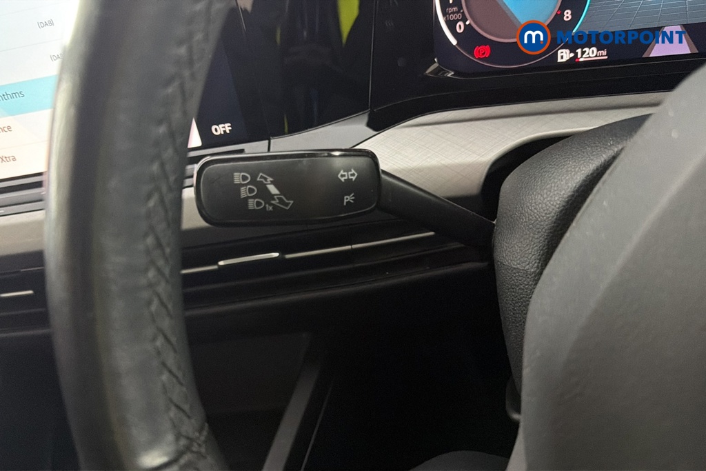 Volkswagen Golf Life Manual Petrol Hatchback - Stock Number (1683196) - 5th supplementary image