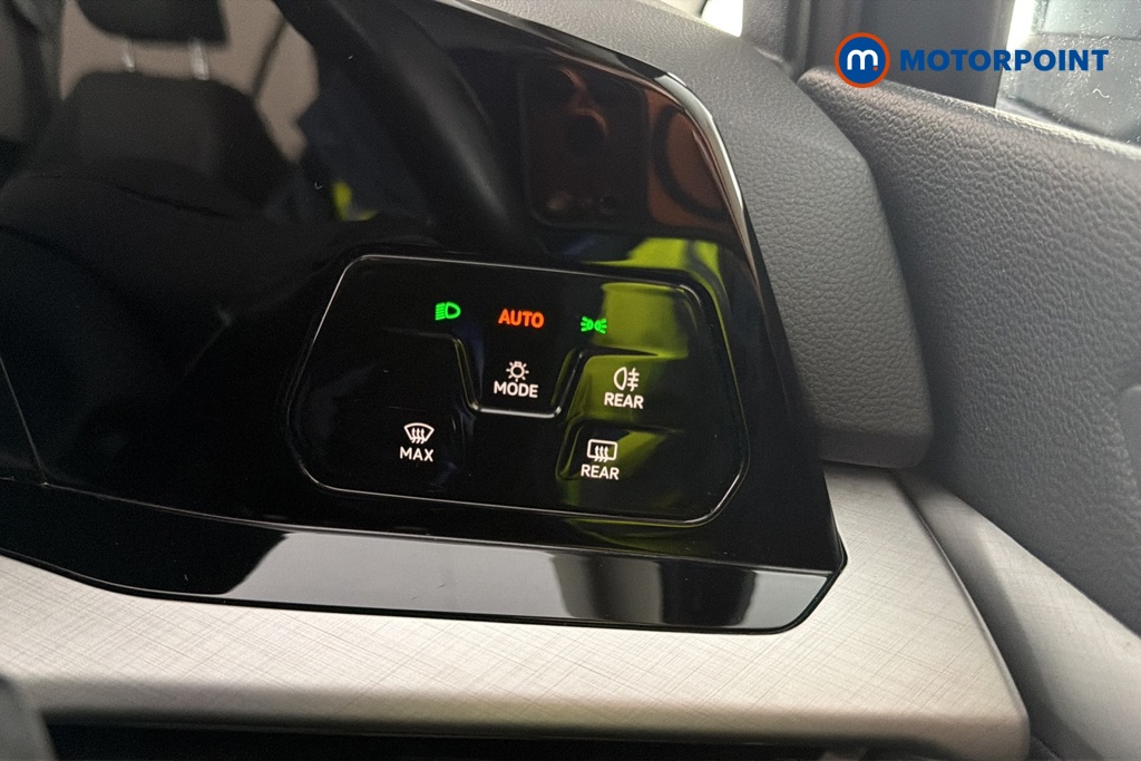 Volkswagen Golf Life Manual Petrol Hatchback - Stock Number (1683196) - 11th supplementary image