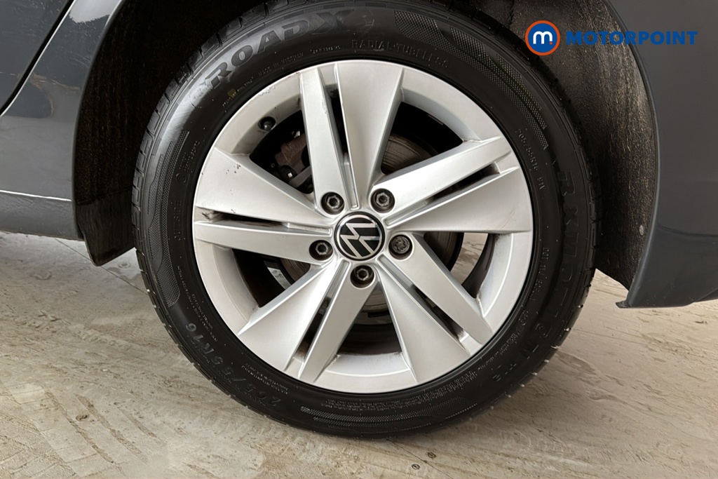 Volkswagen Golf Life Manual Petrol Hatchback - Stock Number (1683196) - 45th supplementary image