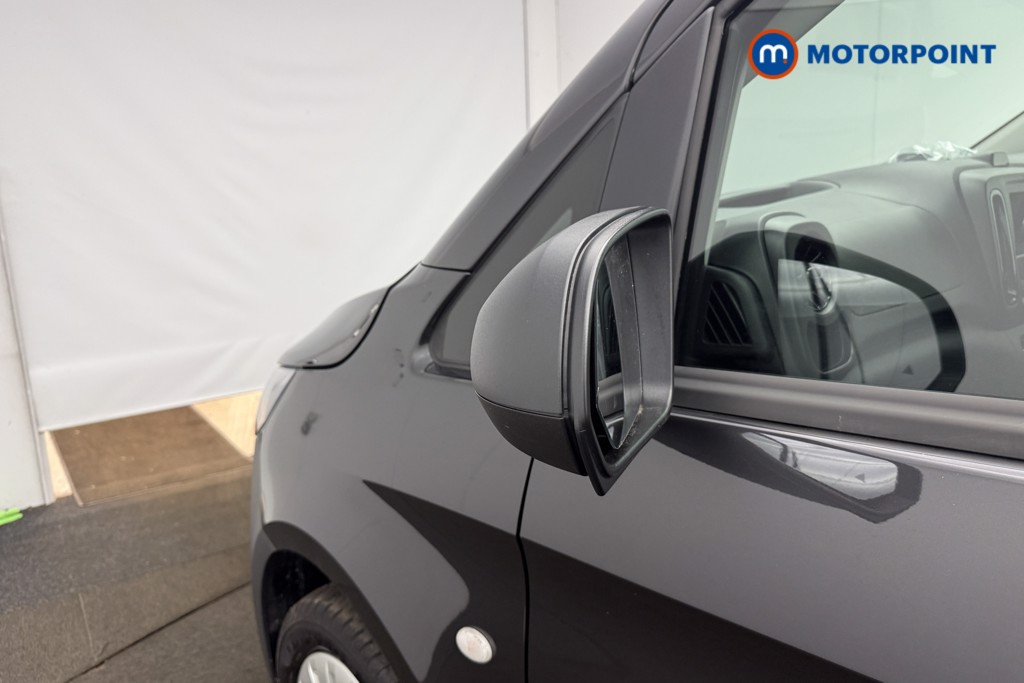 Mercedes-Benz Vito PRO Manual Diesel Panel Van - Stock Number (1683306) - 3rd supplementary image