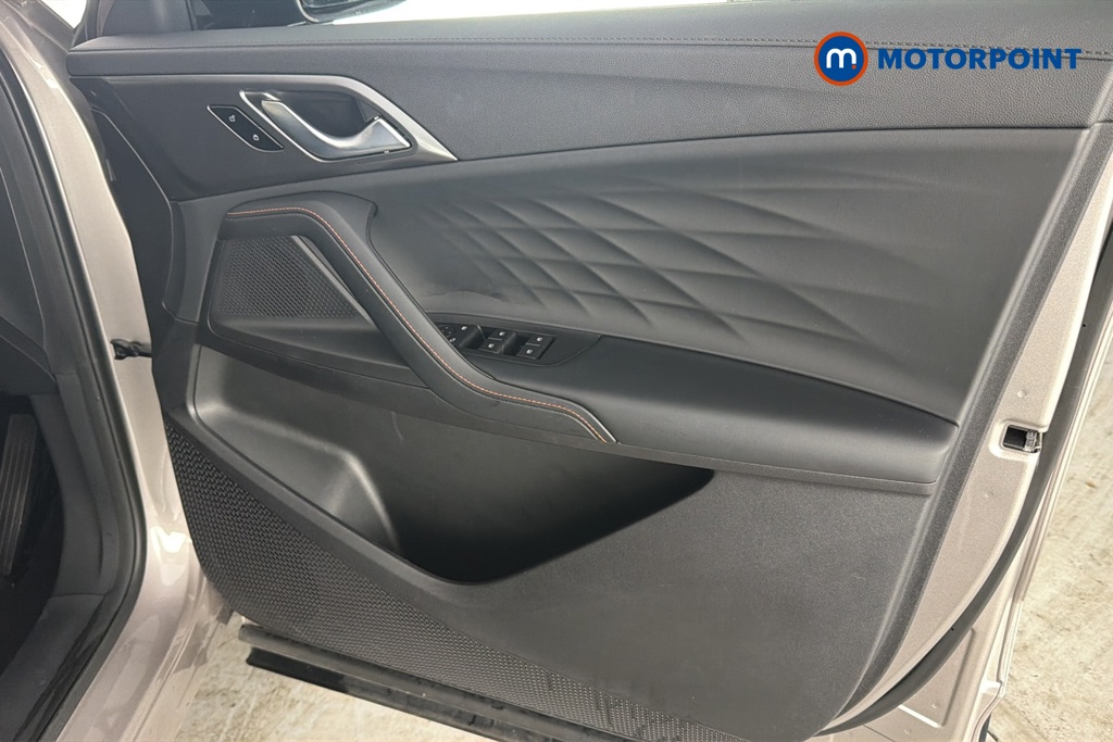 Mg Motor Uk HS Trophy Automatic Petrol-Electric Hybrid SUV - Stock Number (1683375) - 18th supplementary image