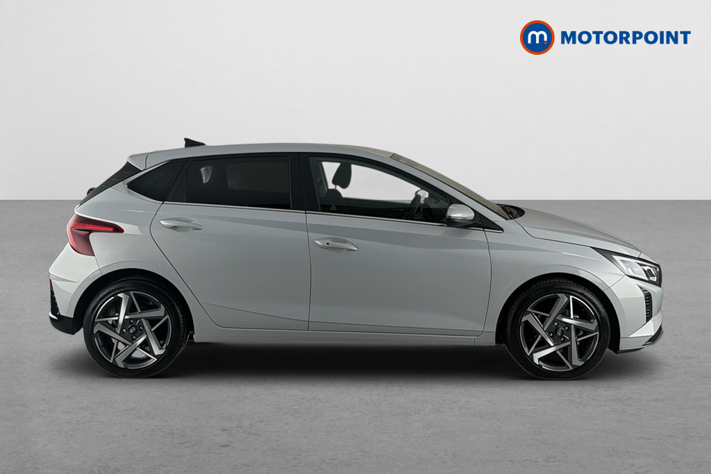 Hyundai I20 Tech Line Automatic Petrol Hatchback - Stock Number (1683616) - Passenger side