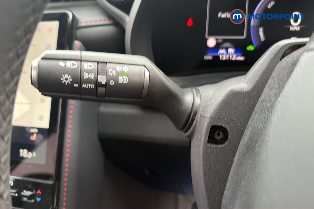 Lexus LBX Premium Automatic Petrol-Electric Hybrid SUV - Stock Number (1683982) - 5th supplementary image